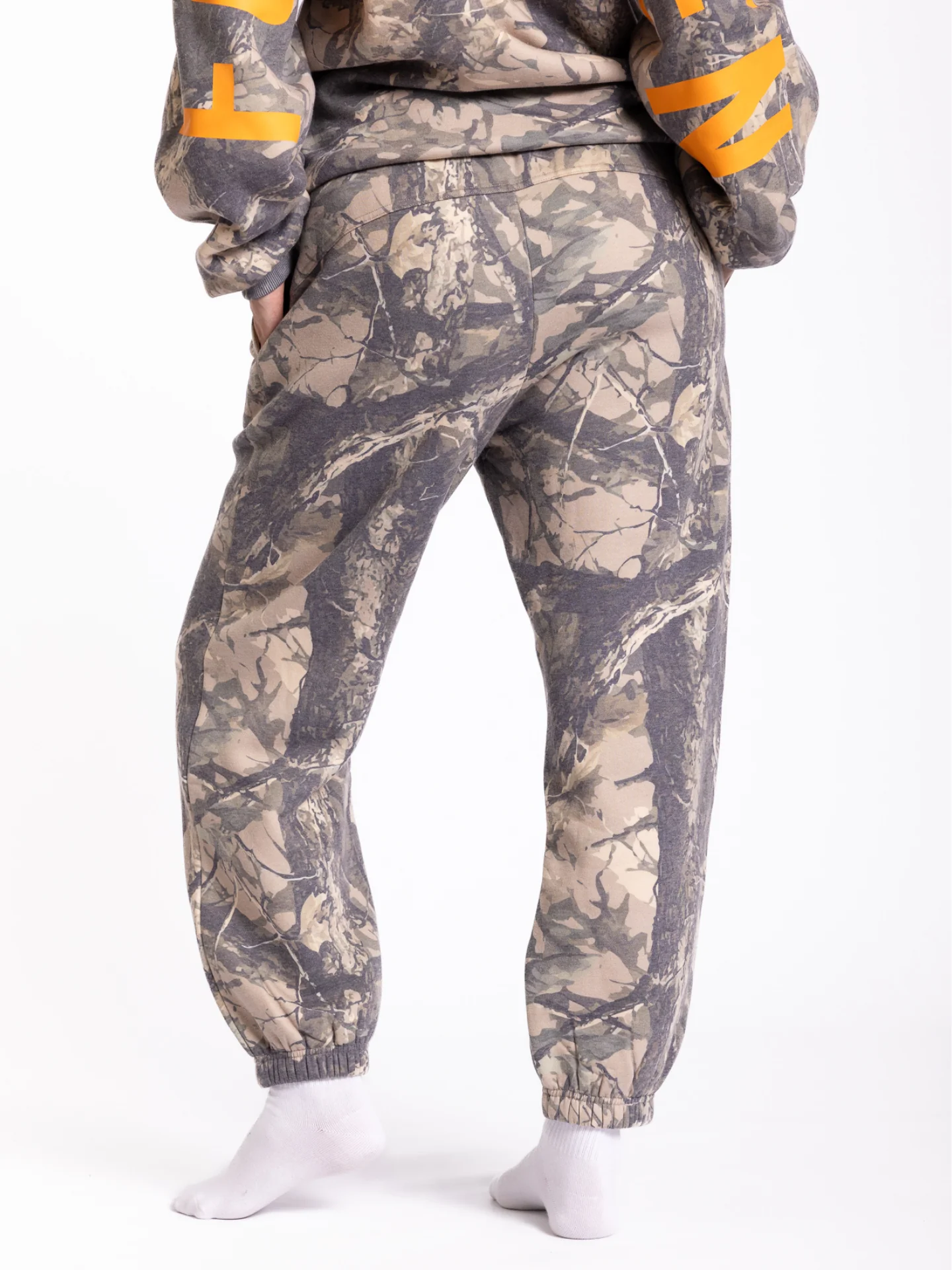 Kingdom Essential Joggers - Image 14