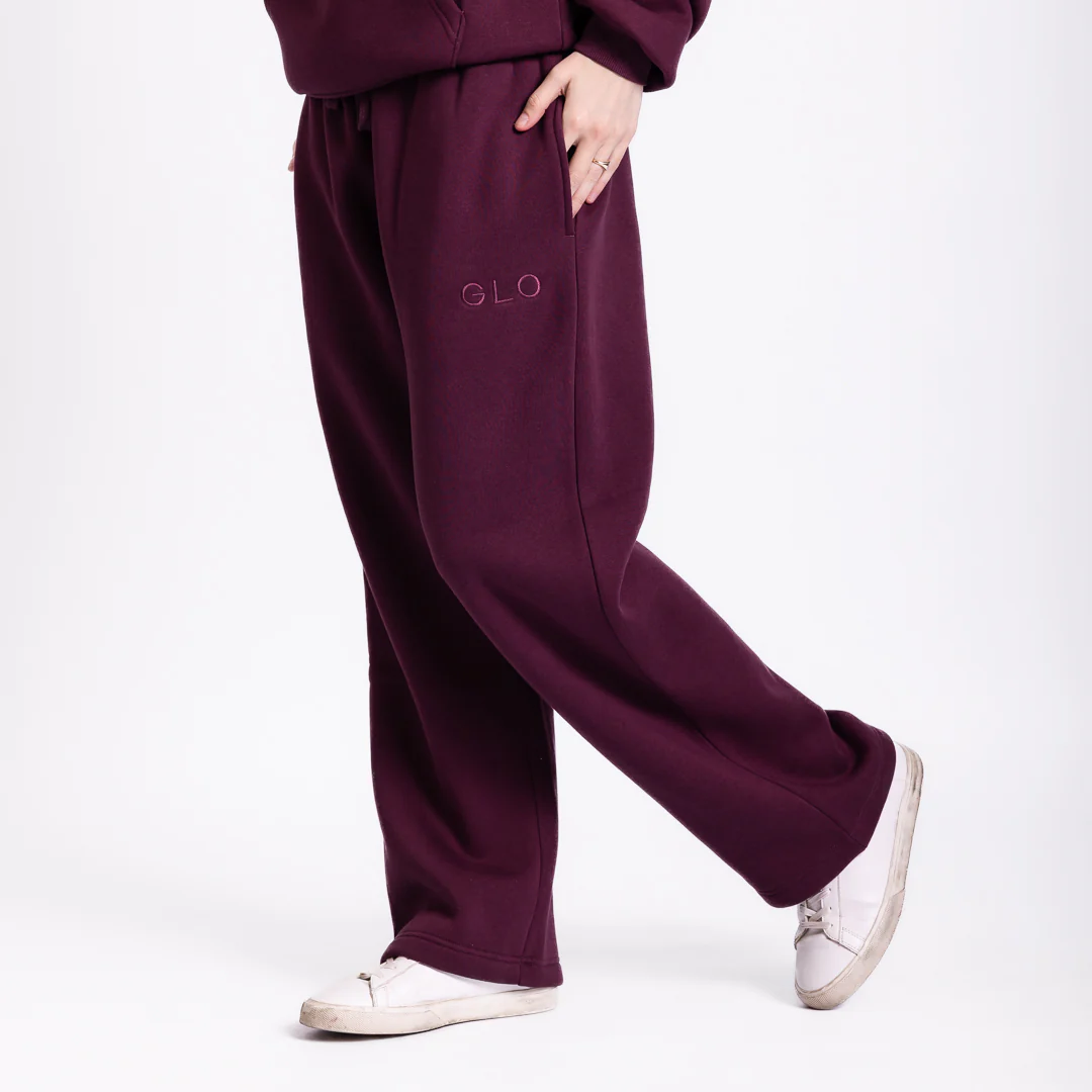 Kingdom Essential Sweatpants - Image 46