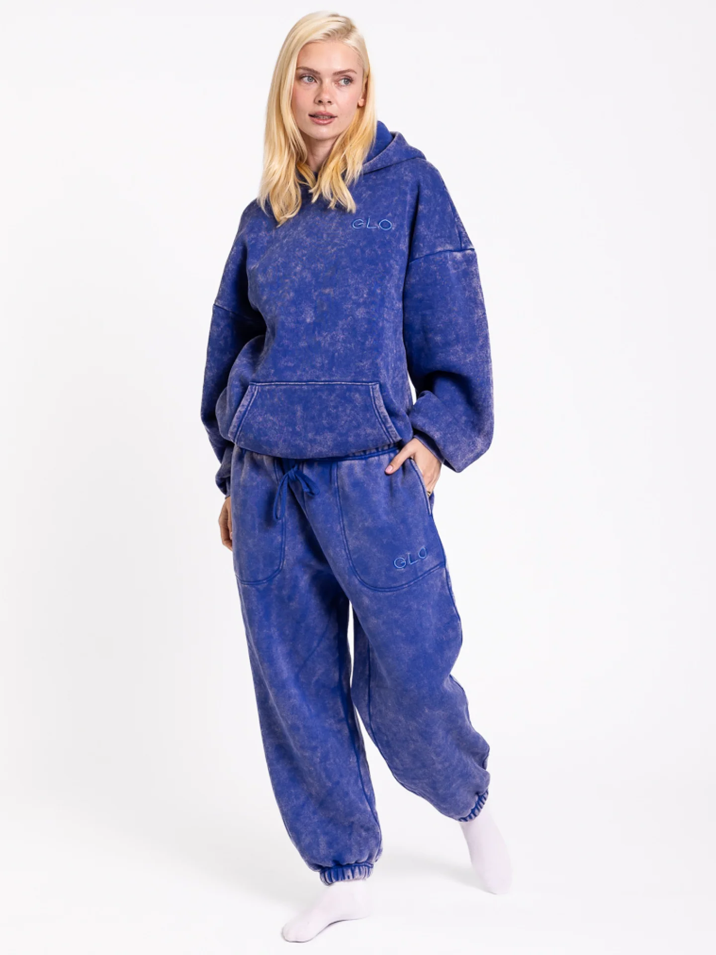 Kingdom Essential Snow Wash Hoodie - Image 10