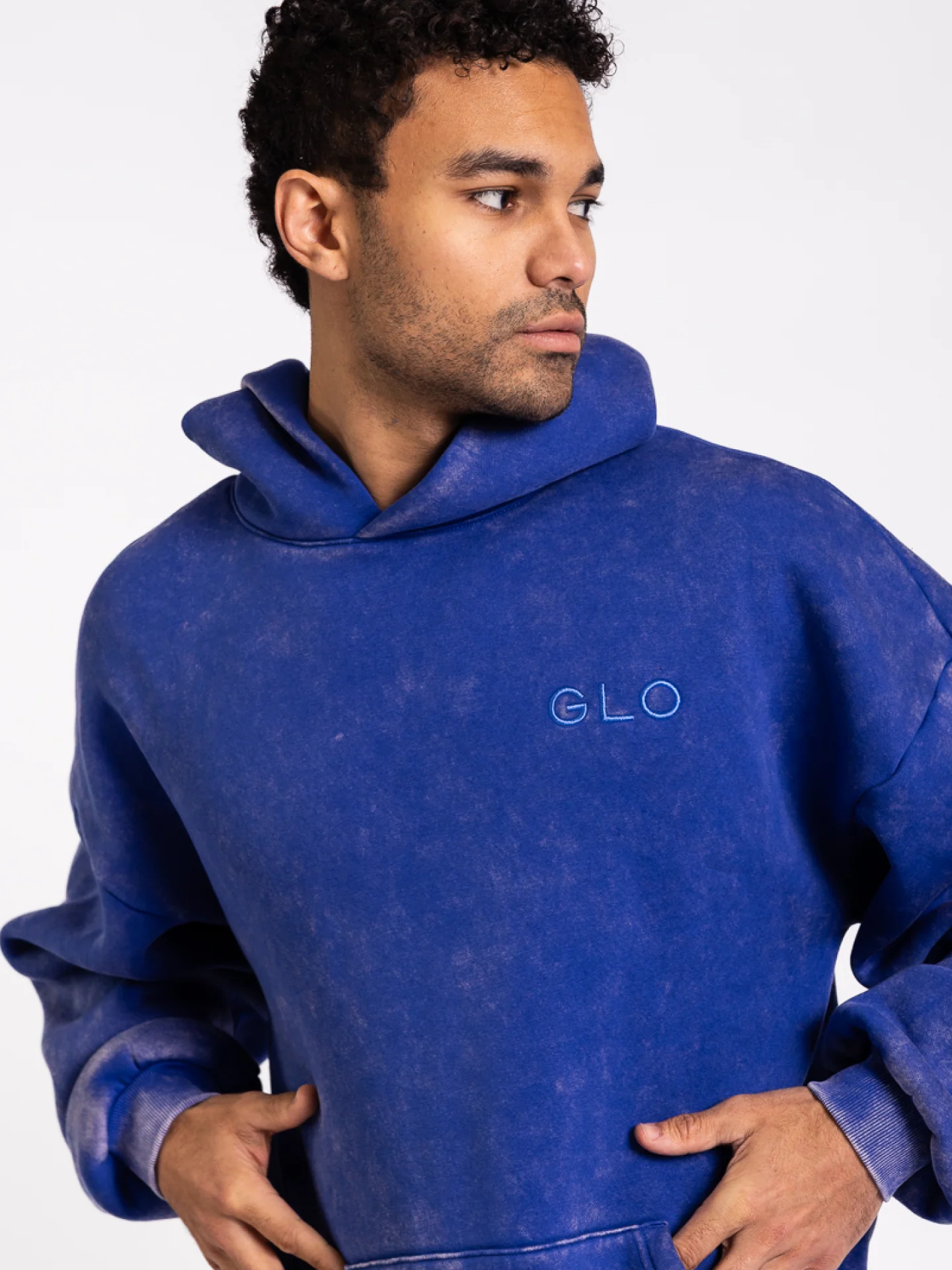 Kingdom Essential Snow Wash Hoodie - Image 11